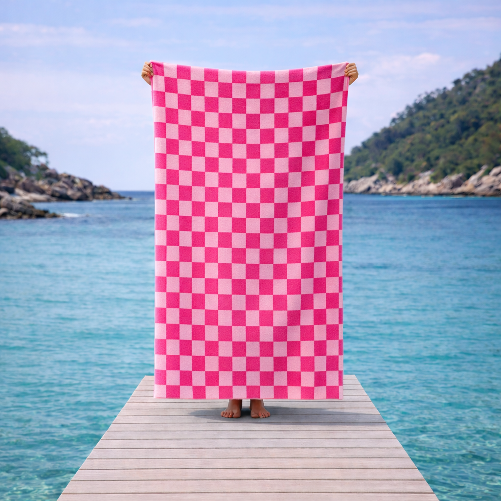 Luxe Sandless Beach Towel with Pocket